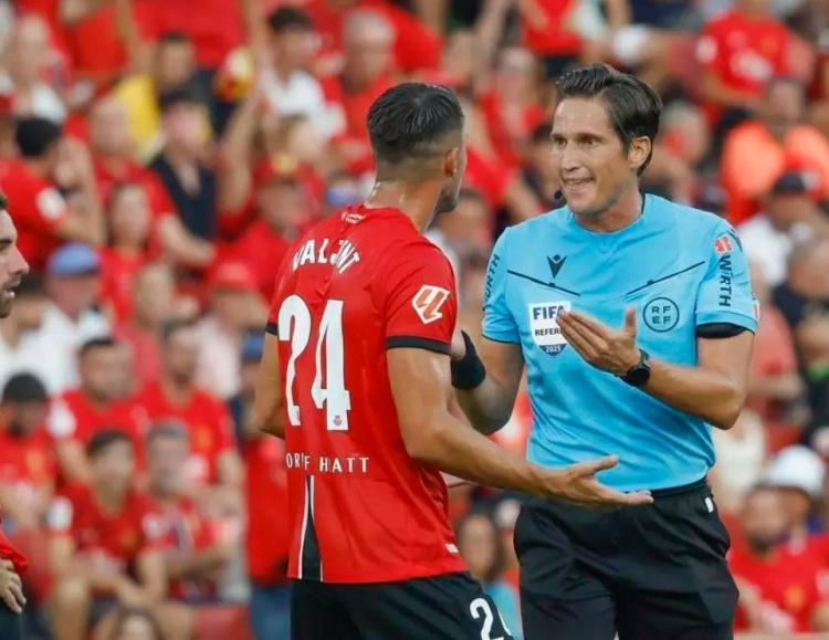 拉菲尼亚对, ws, 未吹停比赛