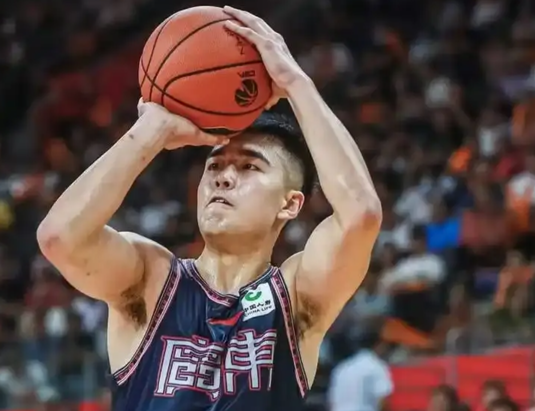 src, kr, 球场上 src, kr, 球场上