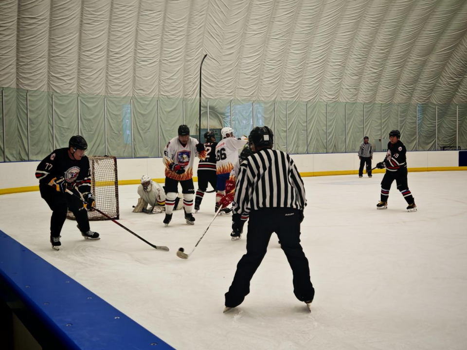 冰球比赛, 与的感谢和